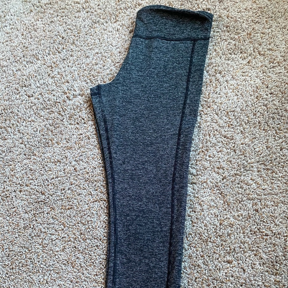Under armor 3/4 cropped leggings
